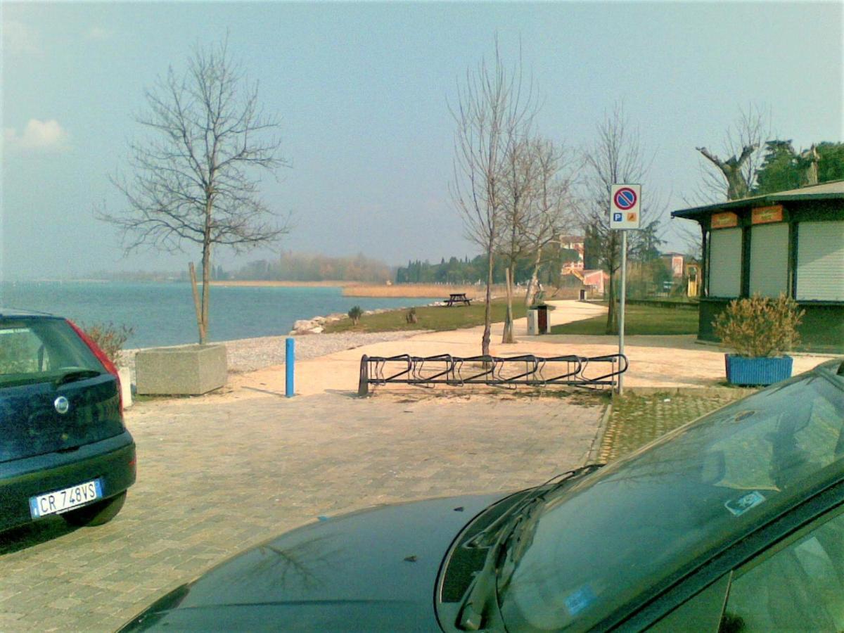 Apartamento Casa Gisela Desenzano del Garda Exterior foto