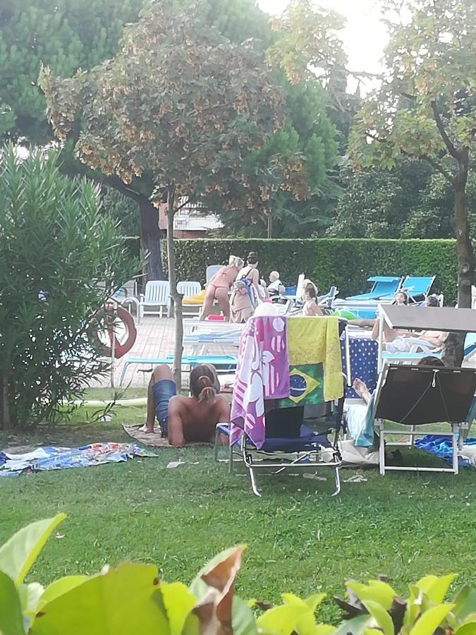 Apartamento Casa Gisela Desenzano del Garda Exterior foto
